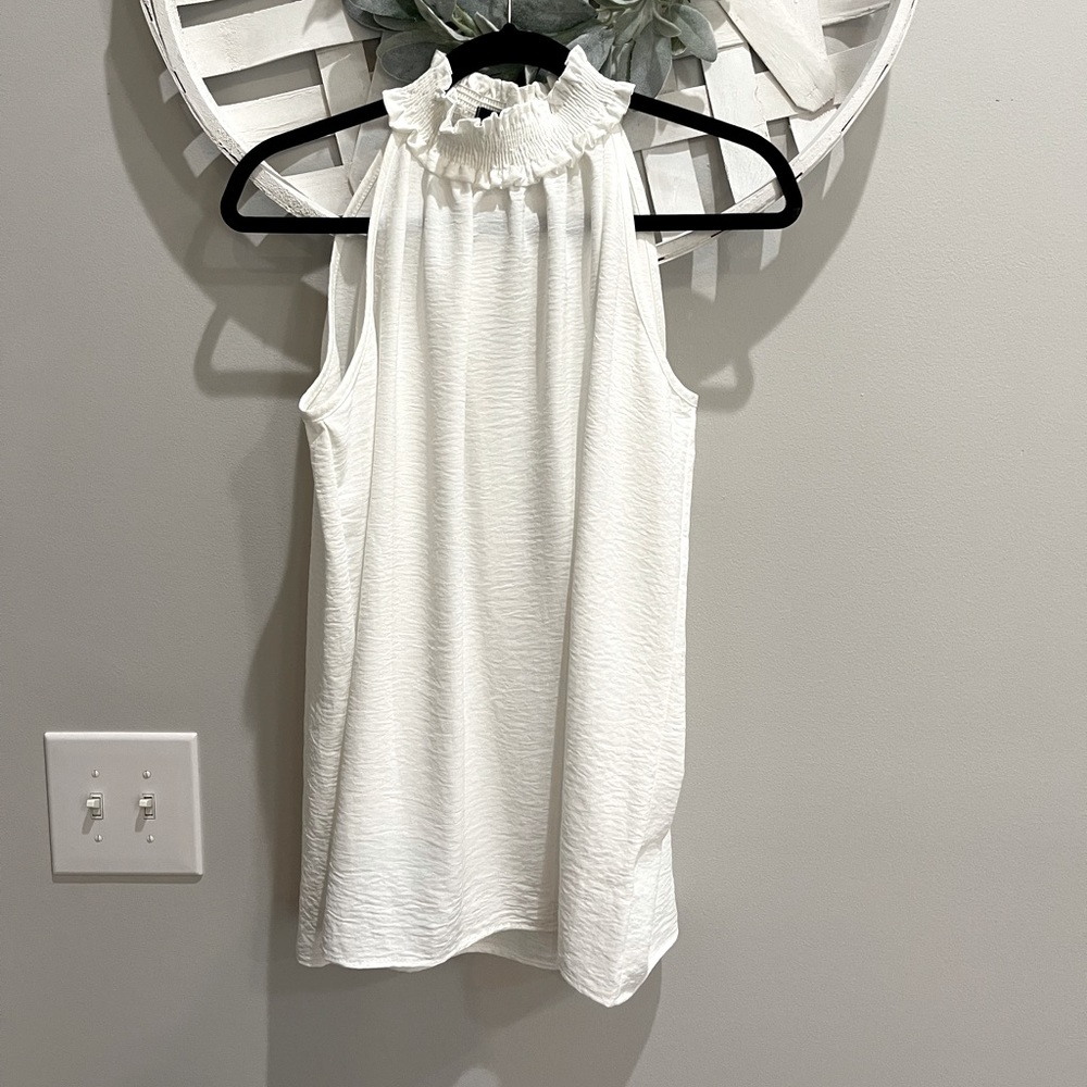 NWT- Eighteen Muse Mock Neck Tank